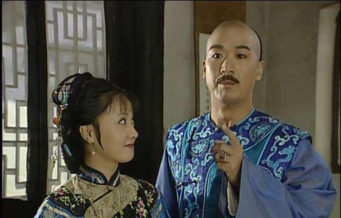 舞臺(tái)上的權(quán)力與藝術(shù)，皇帝演員的獨(dú)特魅力與交織之旅