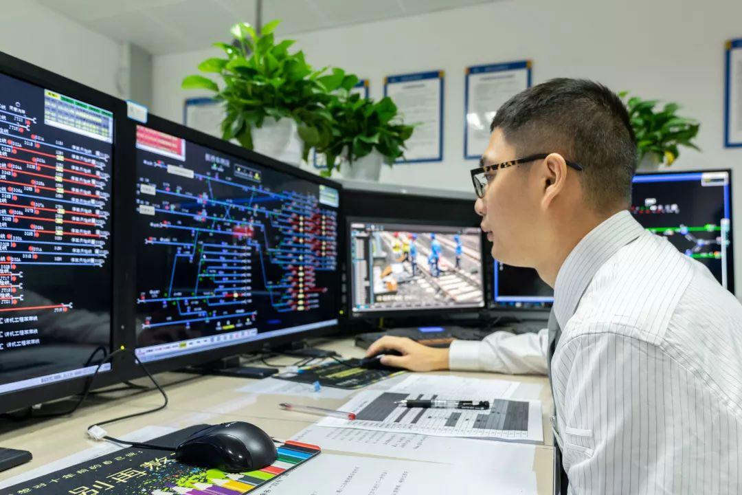 新津司機招聘啟事，科技驅(qū)動，駕馭未來無限機遇